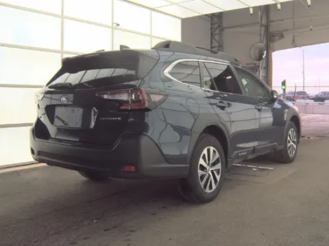 More photos of 2025 Subaru Outback Premium at Zeigler Kia of Holland, MI