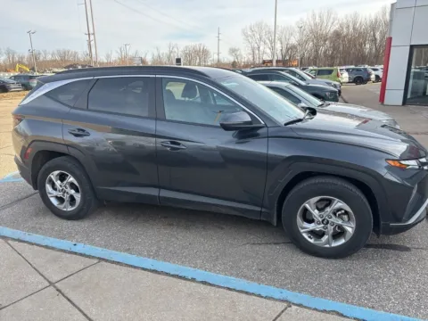 More photos of 2023 Hyundai Tucson SEL at Zeigler Kia of Holland, MI