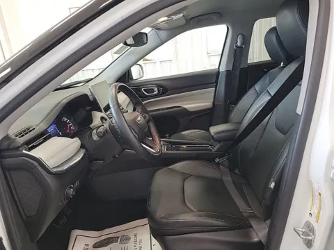 Photos of 2022 Jeep Compass Limited for sale in Holland, MI at Zeigler Kia of Holland