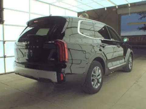 More photos of 2023 Kia Telluride LX at Zeigler Kia of Holland, MI