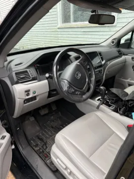 More photos of 2018 Honda Pilot EX-L at Zeigler Kia of Holland, MI
