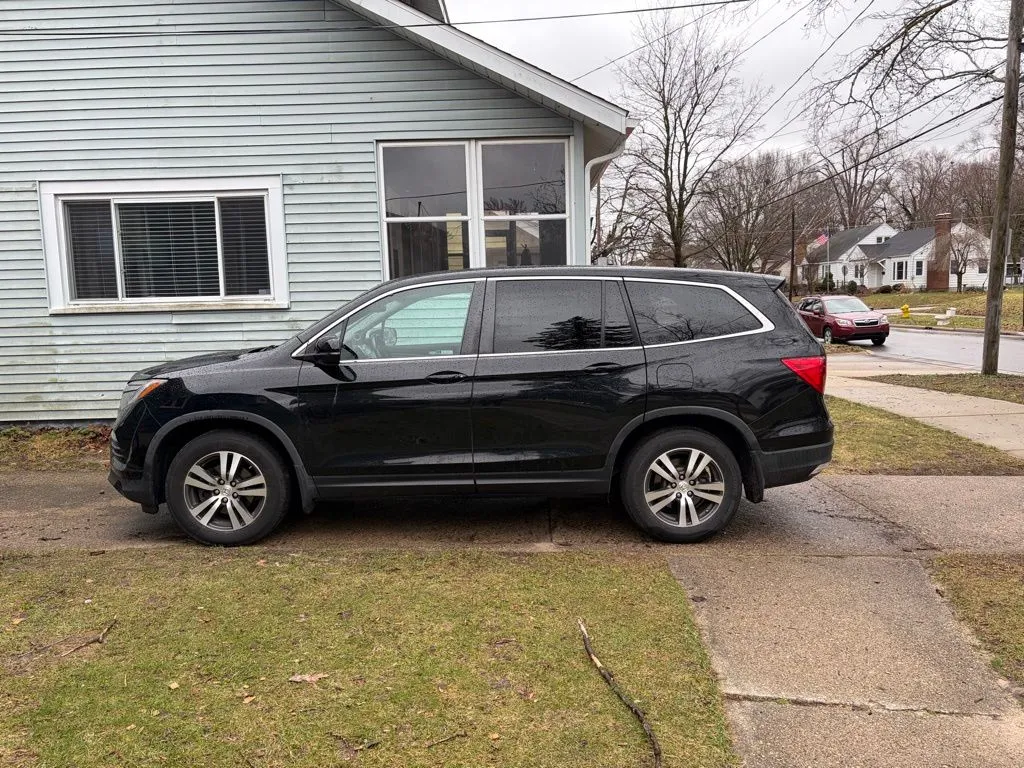 Black 2018 Honda Pilot EX-L for sale in Holland, MI