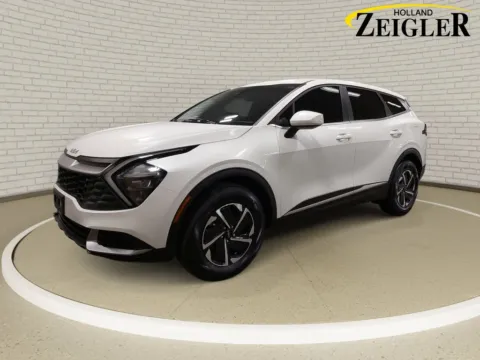 White 2023 Kia Sportage Hybrid LX for sale in Holland, MI