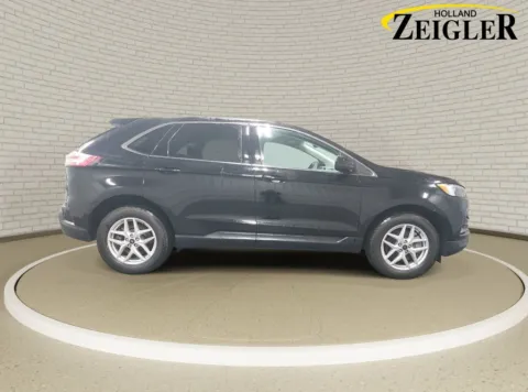 More photos of 2023 Ford Edge SEL at Zeigler Kia of Holland, MI