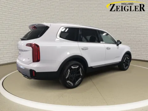 More photos of 2025 Kia Telluride S at Zeigler Kia of Holland, MI
