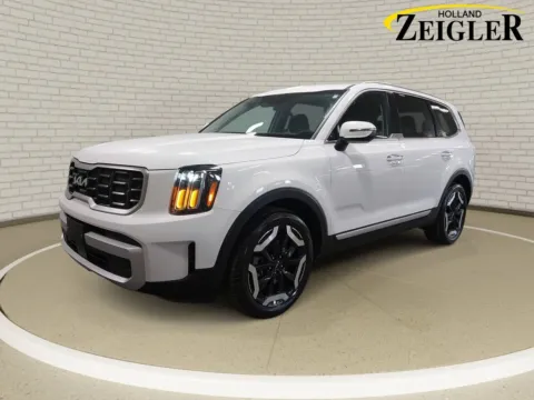 White 2025 Kia Telluride S for sale in Holland, MI