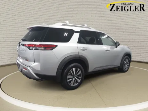 More photos of 2024 Nissan Pathfinder SL at Zeigler Kia of Holland, MI