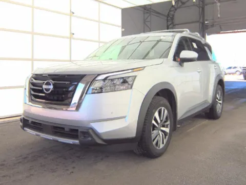 More photos of 2024 Nissan Pathfinder SL at Zeigler Kia of Holland, MI