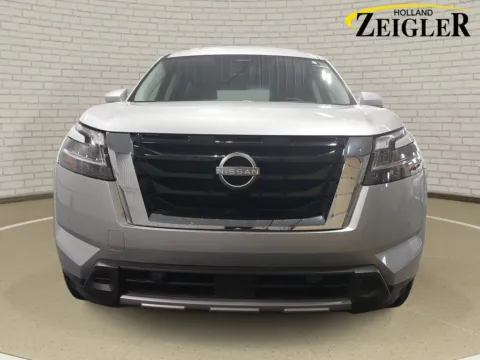 Photos of 2024 Nissan Pathfinder SL for sale in Holland, MI at Zeigler Kia of Holland