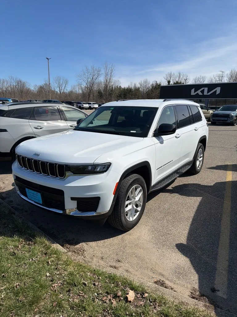 White 2023 Jeep Grand Cherokee L Laredo for sale in Holland, MI