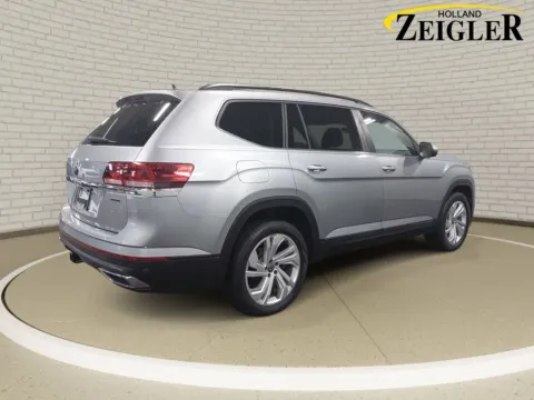 More photos of 2022 Volkswagen Atlas 3.6L V6 SE w/Technology at Zeigler Kia of Holland, MI