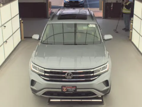 More photos of 2022 Volkswagen Atlas 3.6L V6 SE w/Technology at Zeigler Kia of Holland, MI
