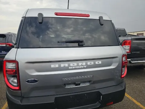 More photos of 2023 Ford Bronco Sport Outer Banks at Zeigler Kia of Holland, MI