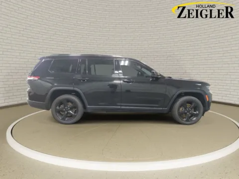 More photos of 2023 Jeep Grand Cherokee L Altitude at Zeigler Kia of Holland, MI