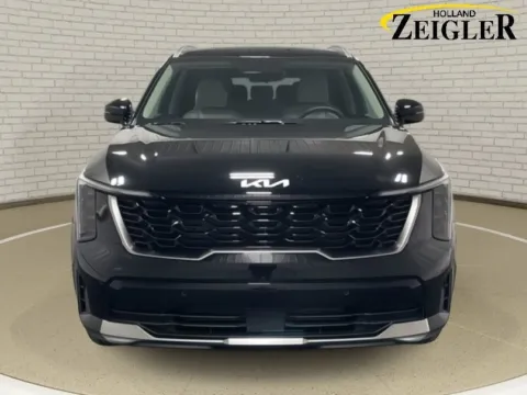 Photos of 2025 Kia Sorento S for sale in Holland, MI at Zeigler Kia of Holland