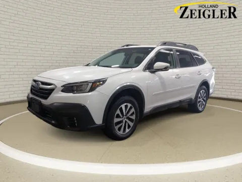 White 2022 Subaru Outback Premium for sale in Holland, MI