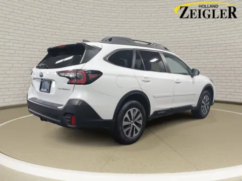 More photos of 2022 Subaru Outback Premium at Zeigler Kia of Holland, MI