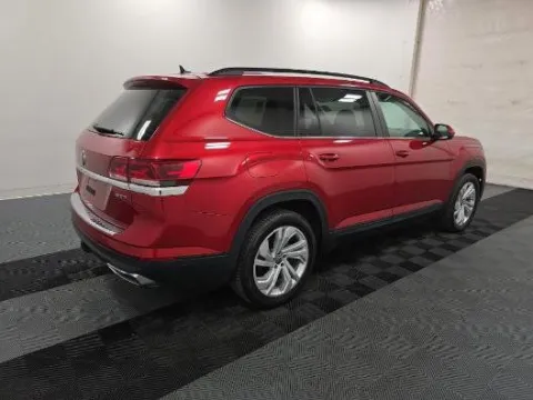 More photos of 2022 Volkswagen Atlas 3.6L V6 SE w/Technology at Zeigler Kia of Holland, MI