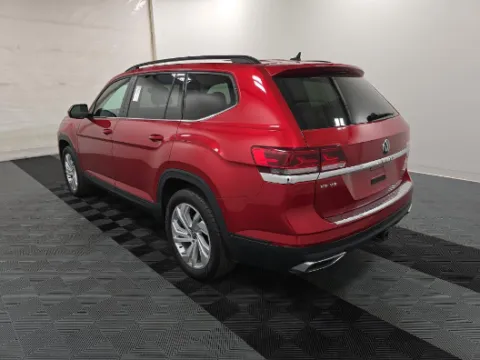 Another view of 2022 Volkswagen Atlas 3.6L V6 SE w/Technology for sale in Holland, MI at Zeigler Kia of Holland