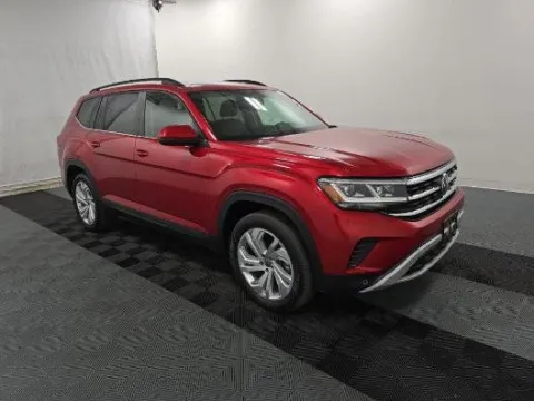 Red 2022 Volkswagen Atlas 3.6L V6 SE w/Technology for sale in Holland, MI