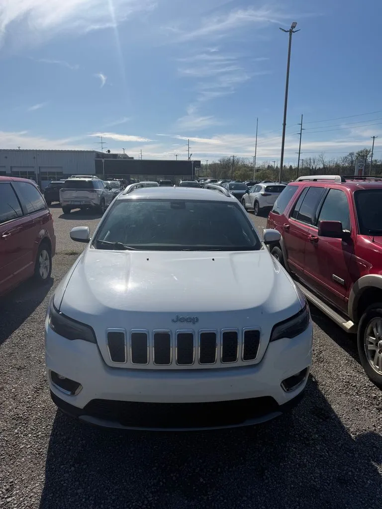 White 2019 Jeep Cherokee Limited for sale in Holland, MI