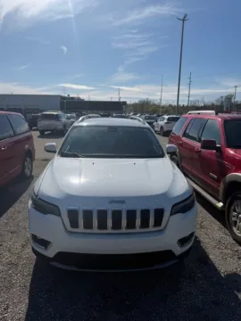 White 2019 Jeep Cherokee Limited for sale in Holland, MI