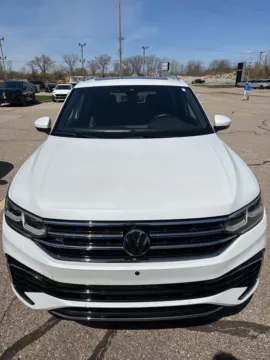 White 2024 Volkswagen Tiguan 2.0T SEL R-Line for sale in Holland, MI