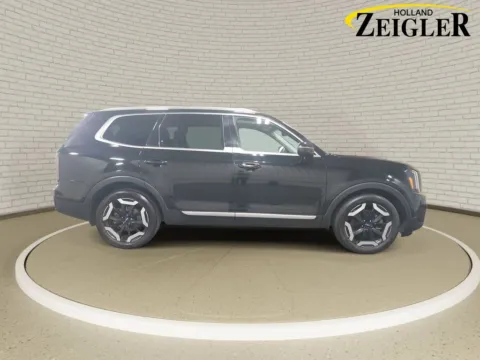 More photos of 2023 Kia Telluride EX at Zeigler Kia of Holland, MI