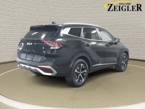 More photos of 2023 Kia Sportage Hybrid EX at Zeigler Kia of Holland, MI