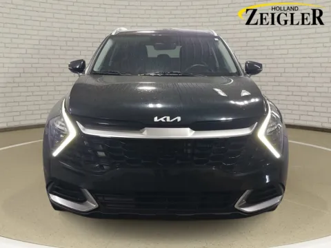 Photos of 2023 Kia Sportage Hybrid EX for sale in Holland, MI at Zeigler Kia of Holland