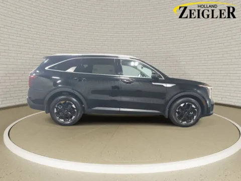 More photos of 2025 Kia Sorento S at Zeigler Kia of Holland, MI