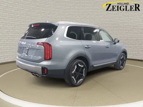 More photos of 2025 Kia Telluride S at Zeigler Kia of Holland, MI