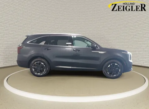 More photos of 2025 Kia Sorento S at Zeigler Kia of Holland, MI