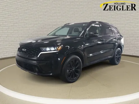 Black 2022 Kia Sorento SX for sale in Holland, MI