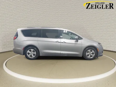 More photos of 2017 Chrysler Pacifica Touring L Plus at Zeigler Kia of Holland, MI
