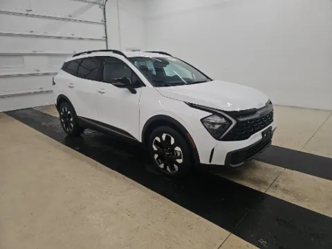 White 2023 Kia Sportage X-Line for sale in Holland, MI
