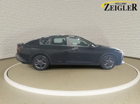 More photos of 2025 Kia K4 LXS at Zeigler Kia of Holland, MI