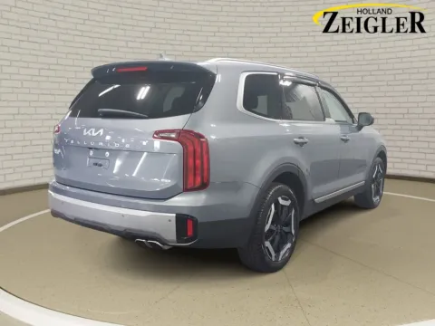 More photos of 2024 Kia Telluride S at Zeigler Kia of Holland, MI