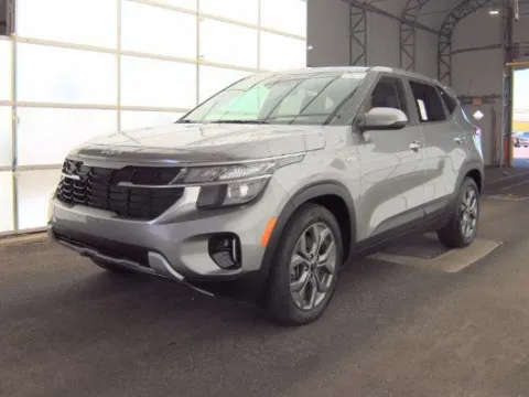More photos of 2024 Kia Seltos LX at Zeigler Kia of Holland, MI
