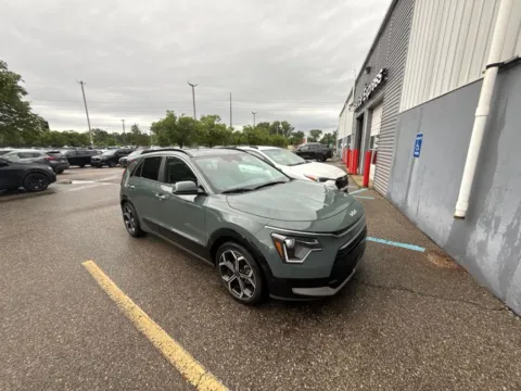 Green 2023 Kia Niro EX Touring for sale in Holland, MI