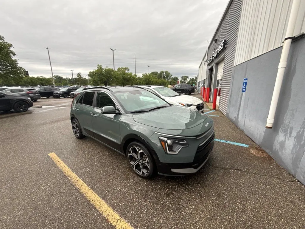Green 2023 Kia Niro EX Touring for sale in Holland, MI