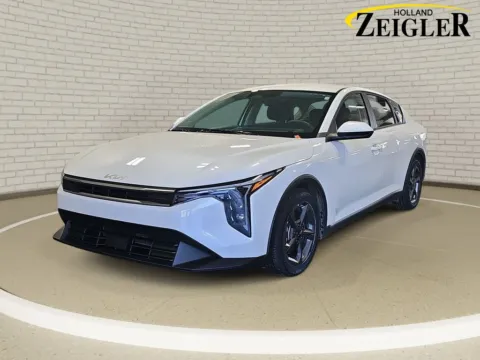 White 2025 Kia K4 LXS for sale in Holland, MI