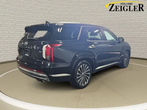 More photos of 2024 Hyundai Palisade Calligraphy at Zeigler Kia of Holland, MI