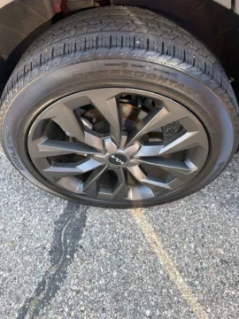 More photos of 2023 Kia Sorento X-Line EX at Zeigler Kia of Holland, MI