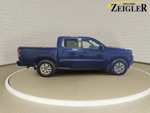 More photos of 2022 Nissan Frontier SV at Zeigler Kia of Holland, MI