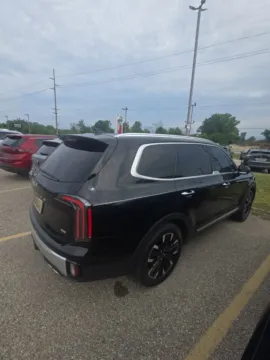 More photos of 2024 Kia Telluride SX-Prestige at Zeigler Kia of Holland, MI