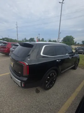 More photos of 2024 Kia Telluride SX-Prestige at Zeigler Kia of Holland, MI