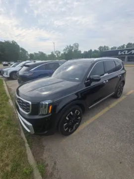 Black 2024 Kia Telluride SX-Prestige for sale in Holland, MI