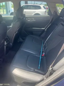 More photos of 2023 Kia Sportage Hybrid EX at Zeigler Kia of Holland, MI