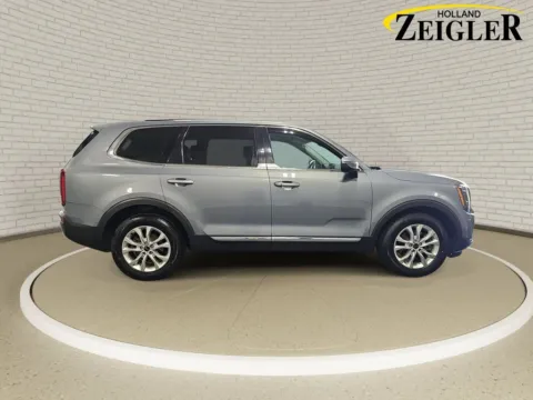 More photos of 2021 Kia Telluride LX at Zeigler Kia of Holland, MI